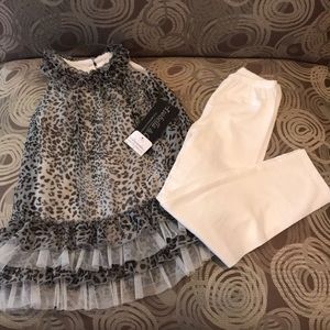 NWT Isabella & Chloe two piece set.